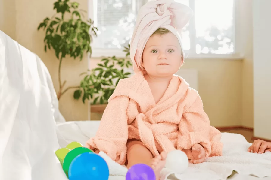 Bebek Banyo Havlusu Seçimi: Bebeklerinizi Rahatça Kurulayın